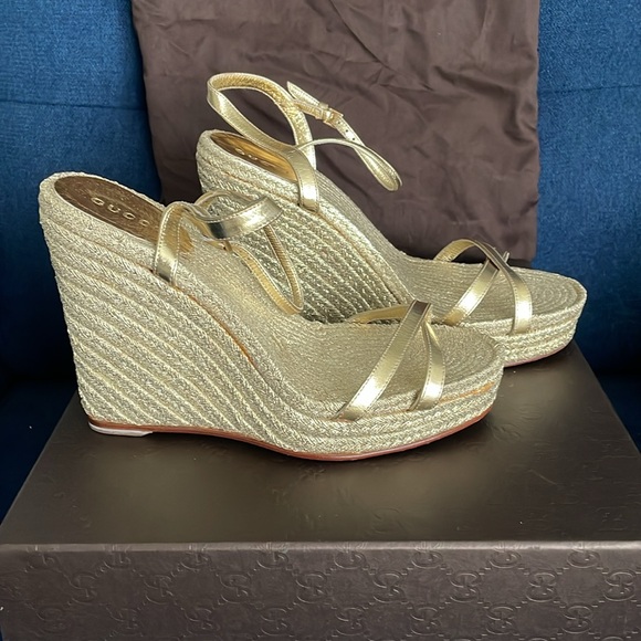 Authentic Gucci Voile Leather Oro size 36 (6). - Picture 2 of 11